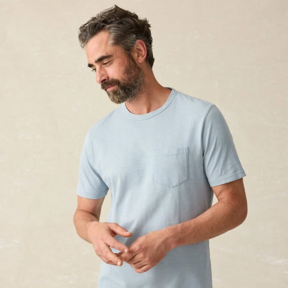 Faherty Sunwashed Pocket Tee BBZ-Blue Breeze